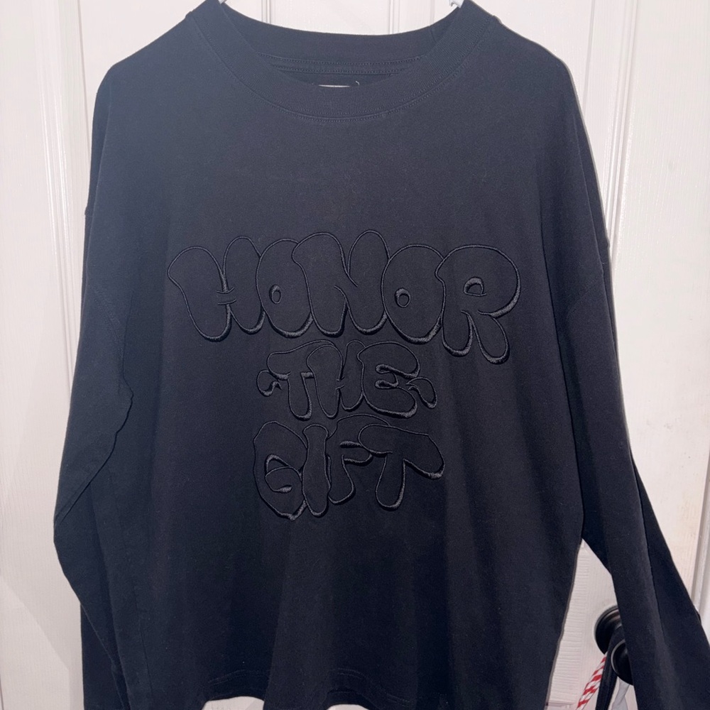 Honor the gift long sleeve
